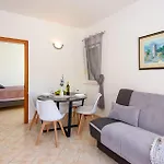 Awesome In With House Sea View