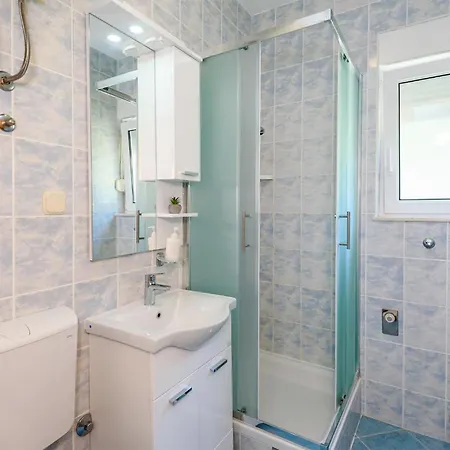 1 Bedroom In * Klek